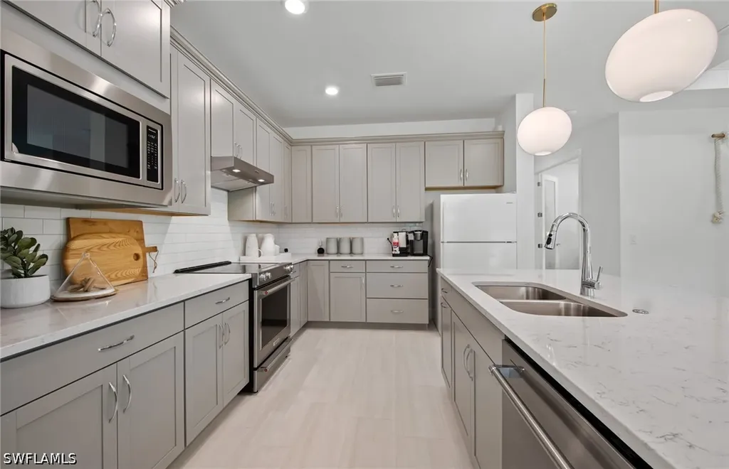 3968 Sweet Alyssum Terrace Alva FL 33920