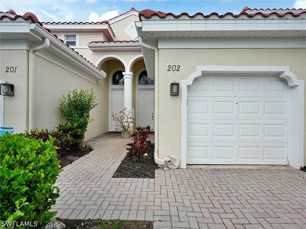 895 Eastham Way Naples FL 34104