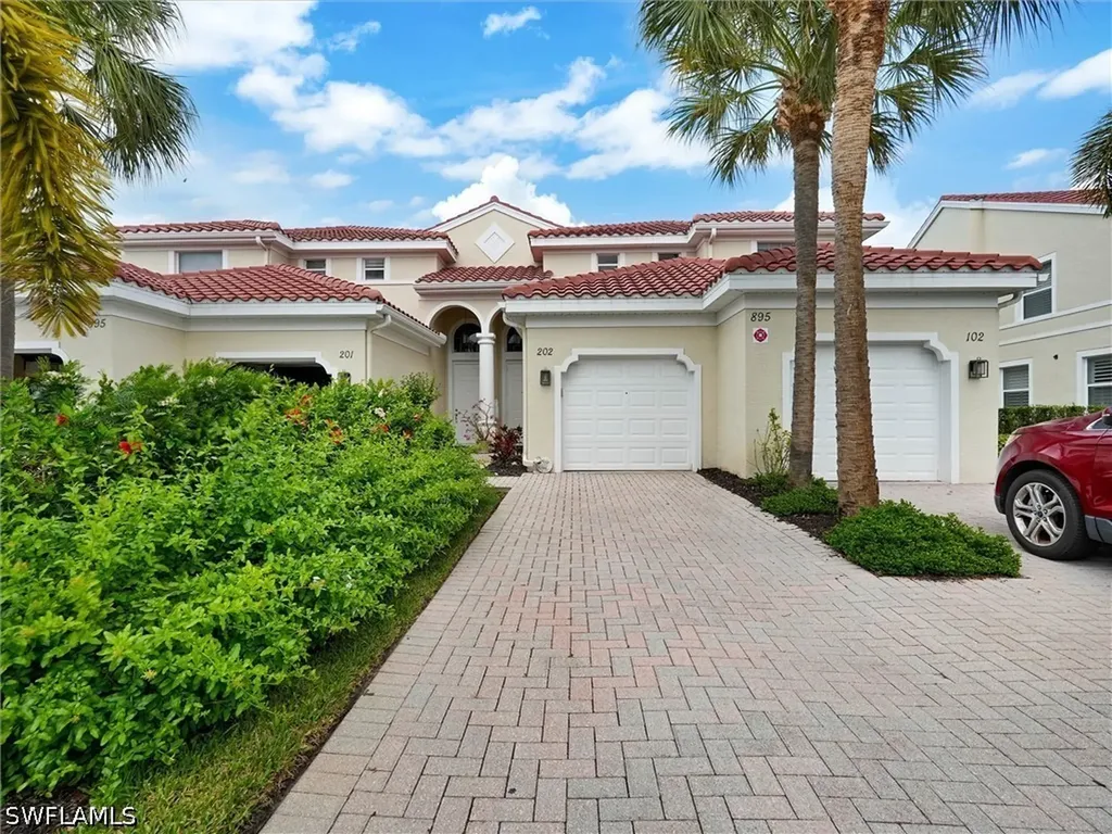 895 Eastham Way Naples FL 34104