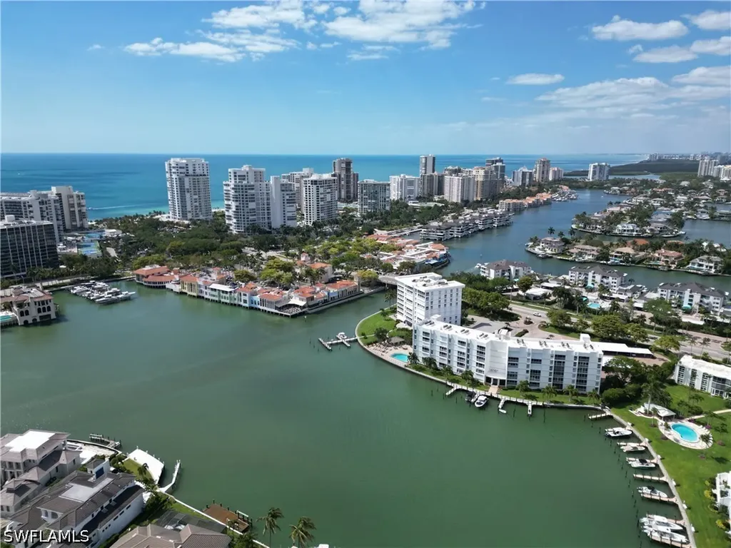300 Park Shore Drive Naples FL 34103