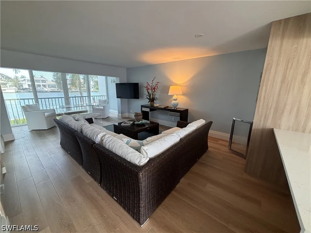 300 Park Shore Drive Naples FL 34103