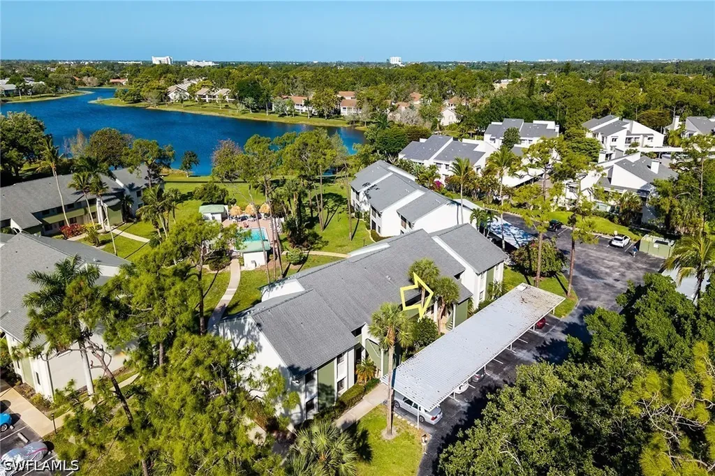 2980 Kings Lake Boulevard Naples FL 34112
