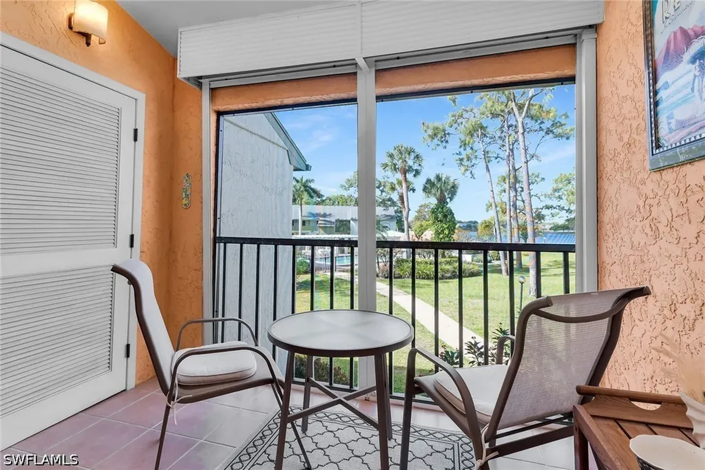 2980 Kings Lake Boulevard Naples FL 34112