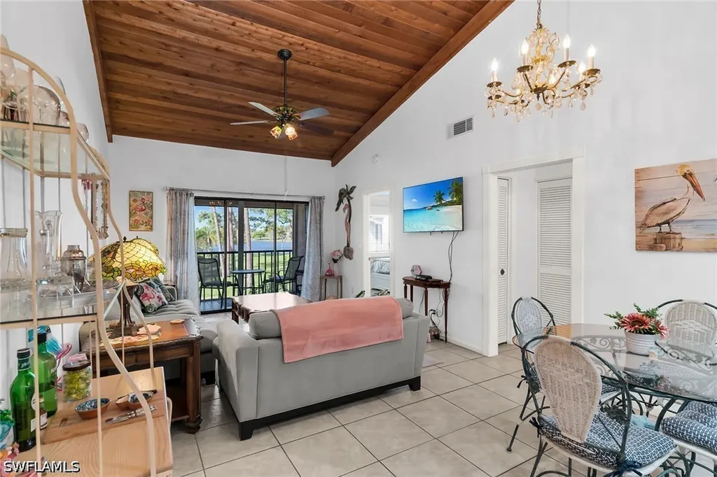 2980 Kings Lake Boulevard Naples FL 34112