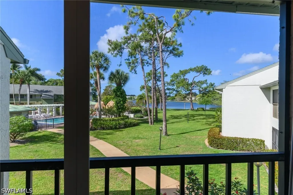 2980 Kings Lake Boulevard Naples FL 34112