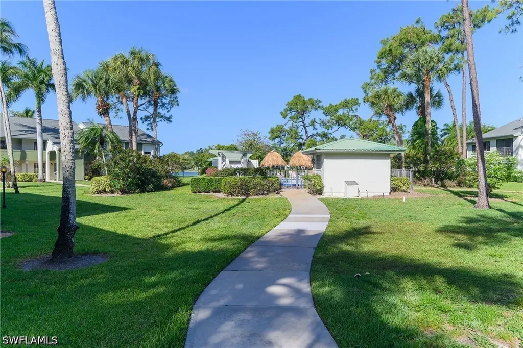 2980 Kings Lake Boulevard Naples FL 34112