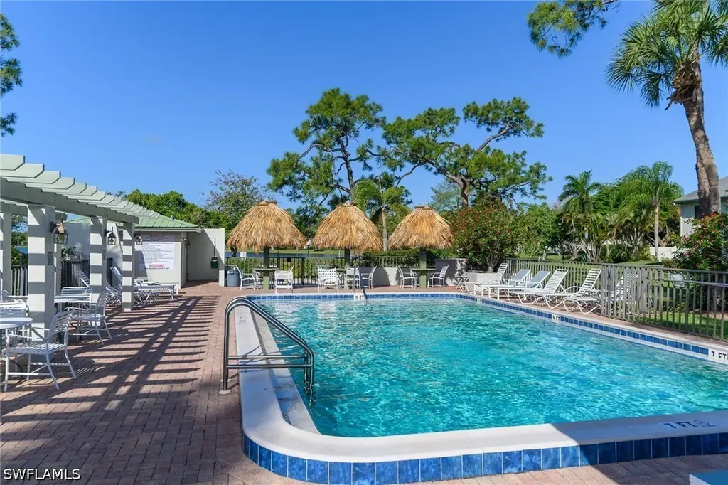2980 Kings Lake Boulevard Naples FL 34112