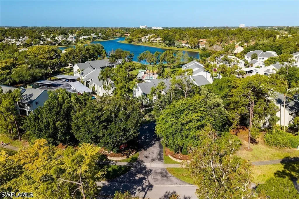 2980 Kings Lake Boulevard Naples FL 34112