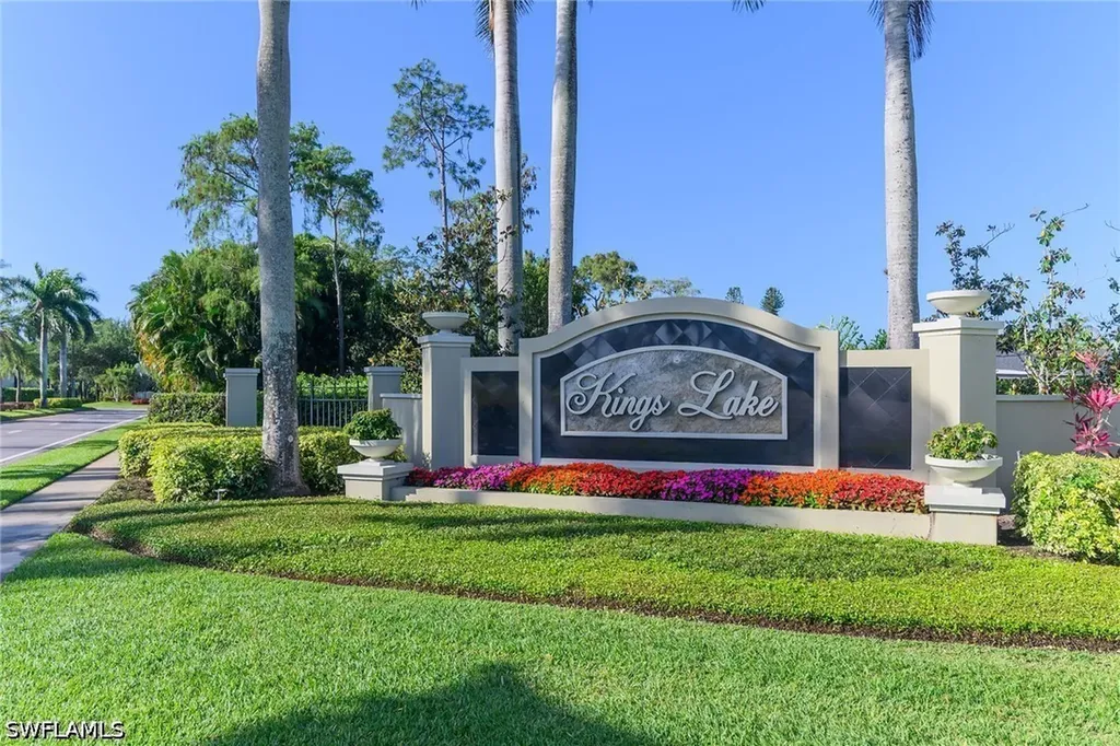 2980 Kings Lake Boulevard Naples FL 34112