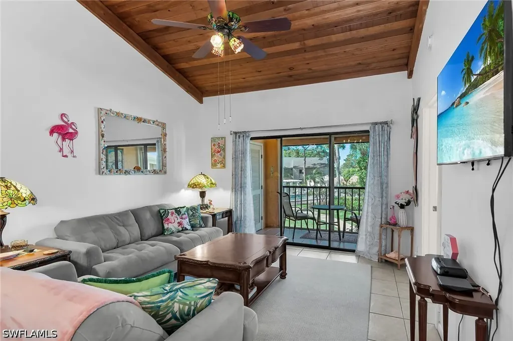 2980 Kings Lake Boulevard Naples FL 34112