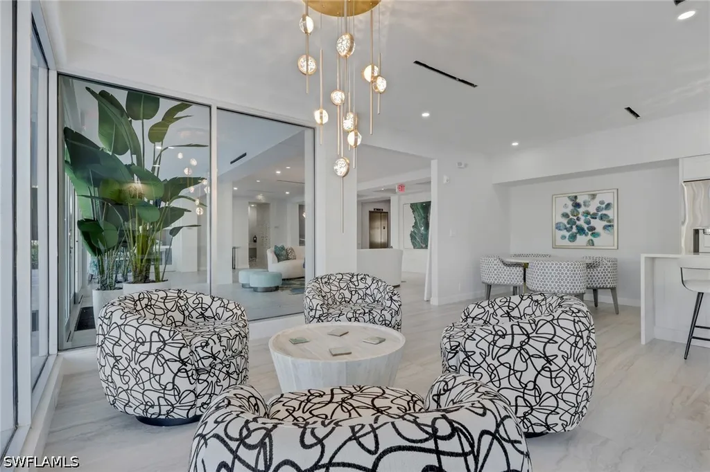 1 Bluebill Avenue Naples FL 34108