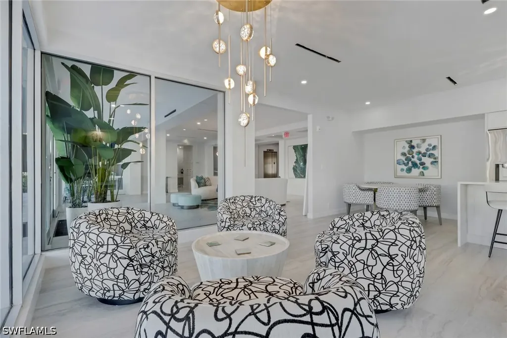 1 Bluebill Avenue Naples FL 34108