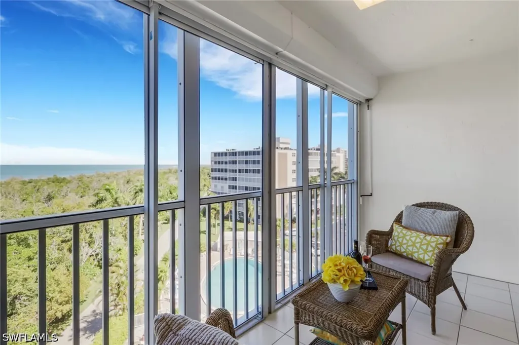 1 Bluebill Avenue Naples FL 34108