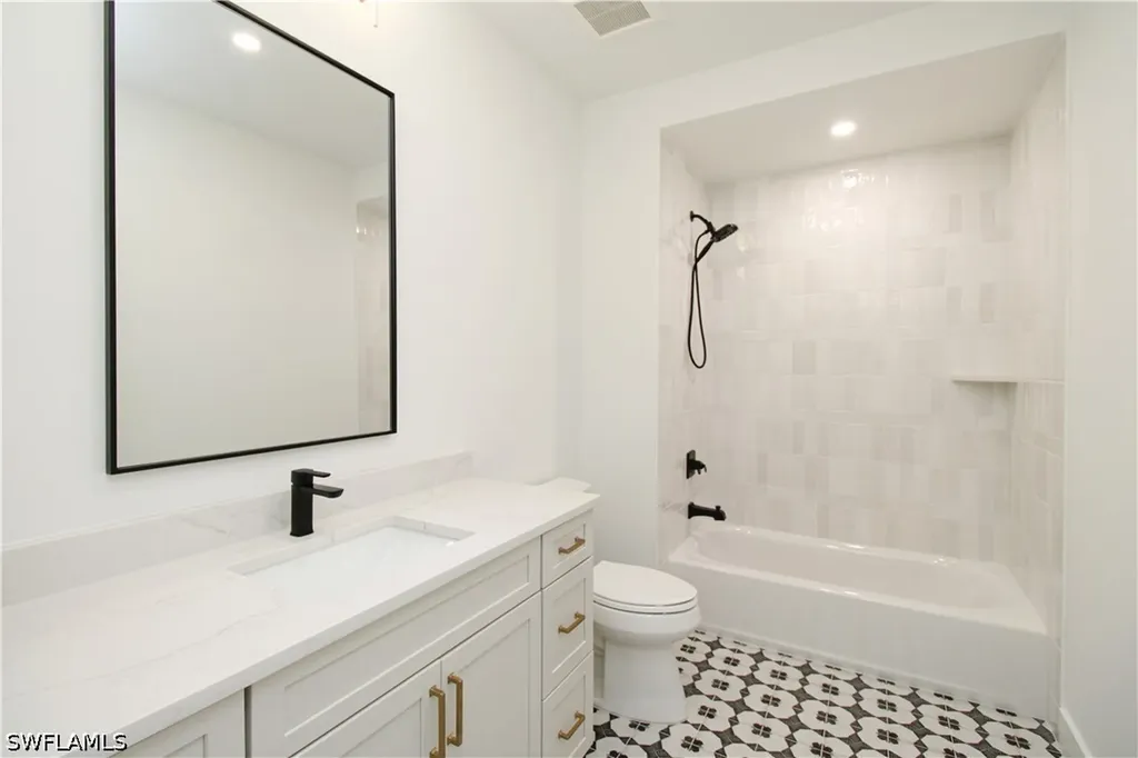 7968 Cordoba Place Naples FL 34113