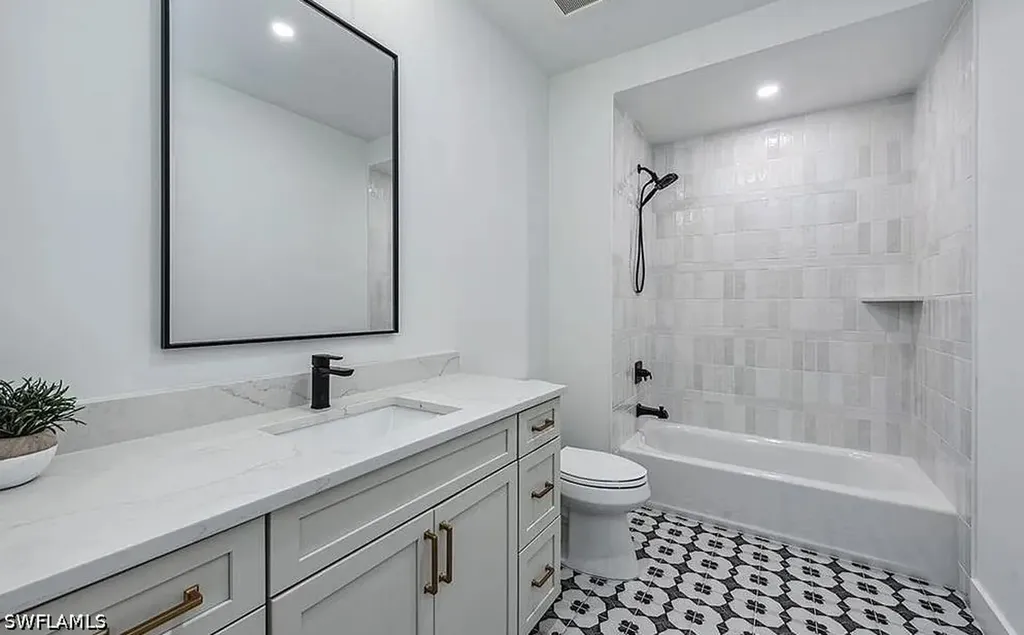 7968 Cordoba Place Naples FL 34113