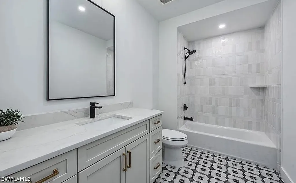 7968 Cordoba Place Naples FL 34113