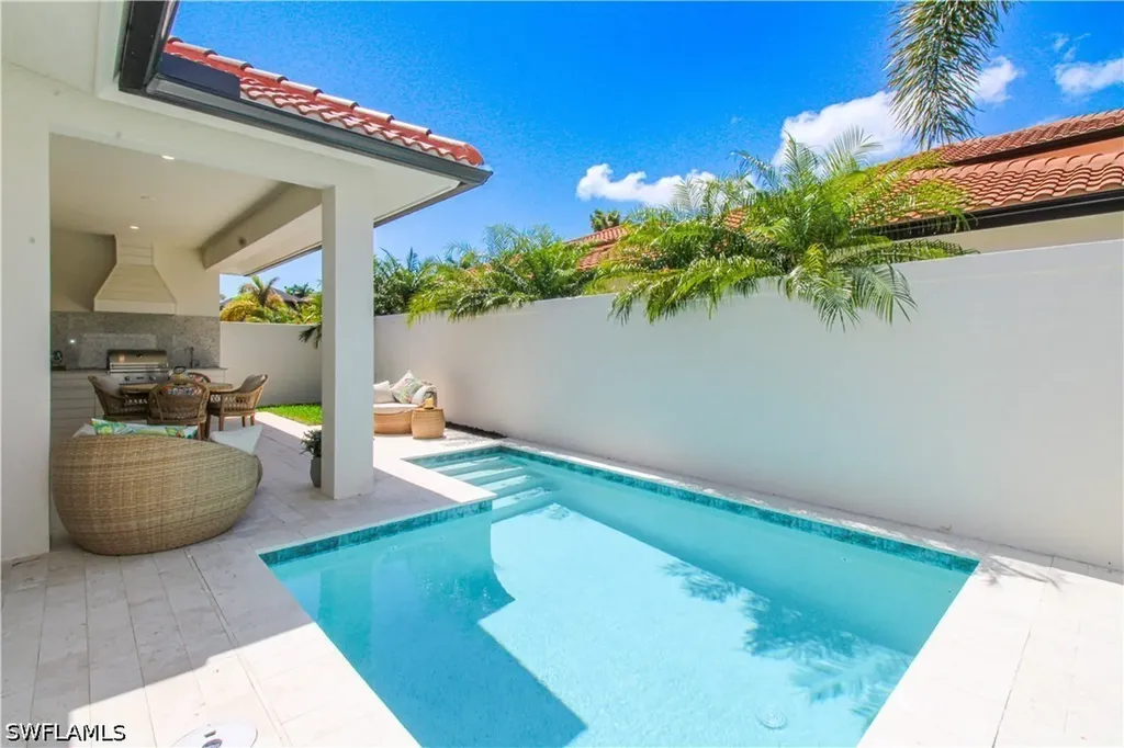 7968 Cordoba Place Naples FL 34113