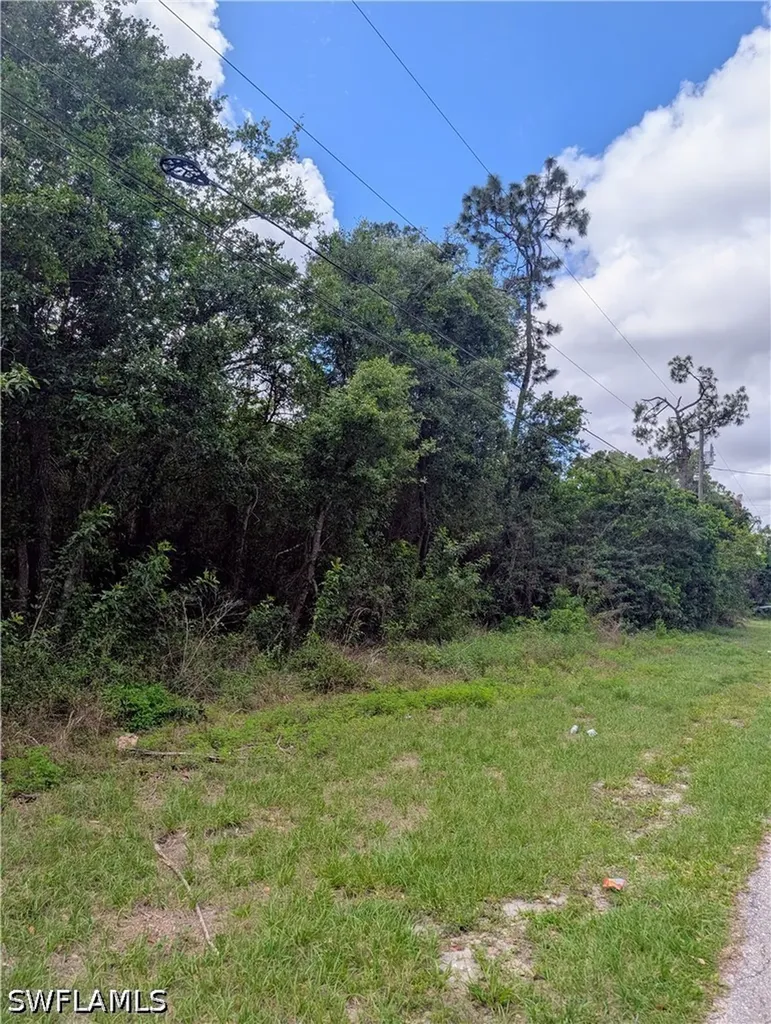 2805 53rd Street SW Lehigh Acres FL 33976