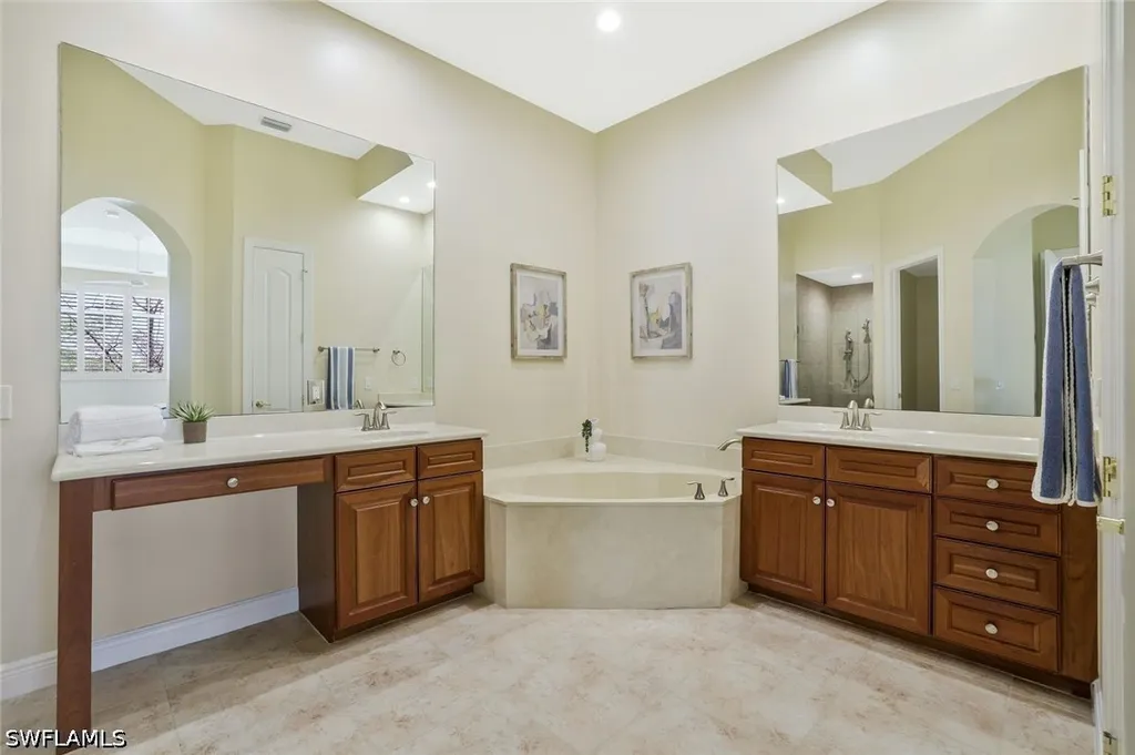 15539 Monterosso Lane Naples FL 34110