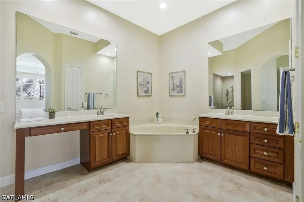 15539 Monterosso Lane Naples FL 34110