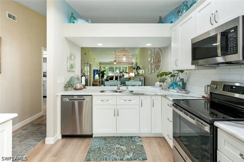 4240 Jack Frost Court Naples FL 34112