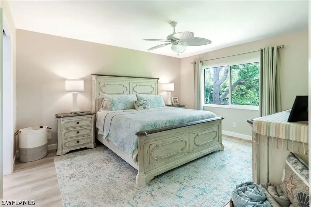 4240 Jack Frost Court Naples FL 34112