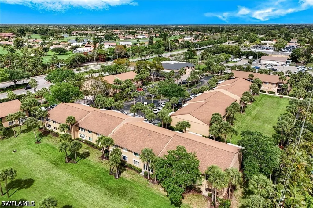 4240 Jack Frost Court Naples FL 34112