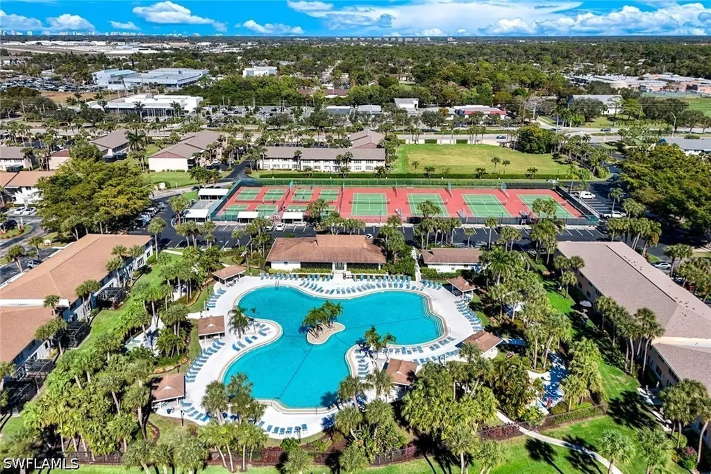 4240 Jack Frost Court Naples FL 34112