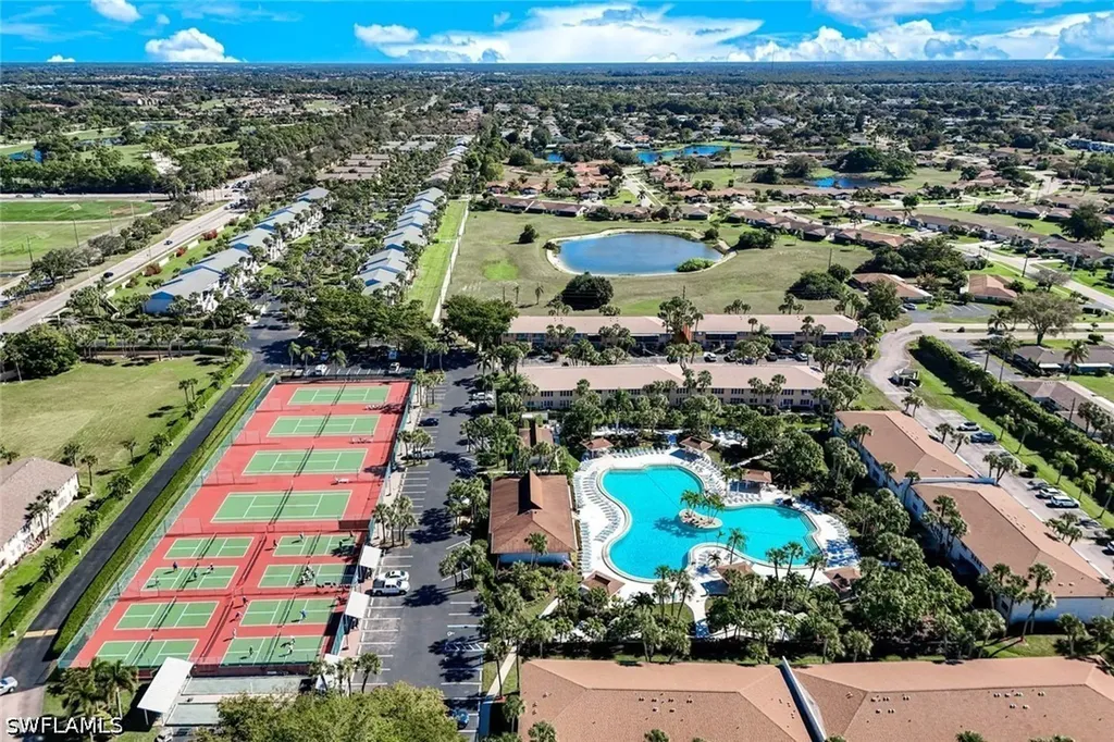 4240 Jack Frost Court Naples FL 34112