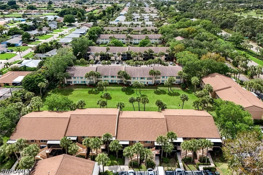 4240 Jack Frost Court Naples FL 34112