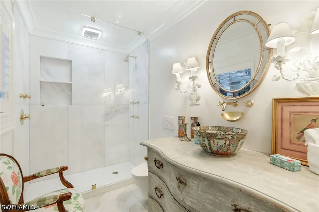 295 6th Street N Naples FL 34102
