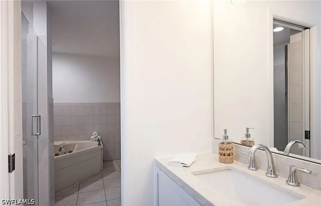 1281 Diana Avenue Naples FL 34103