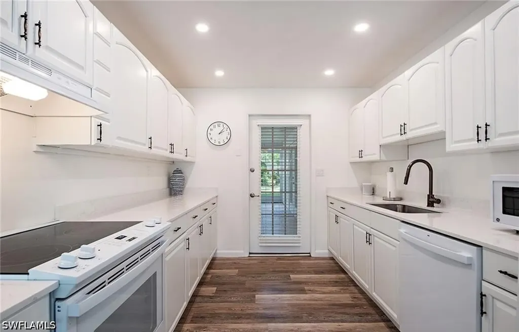1281 Diana Avenue Naples FL 34103
