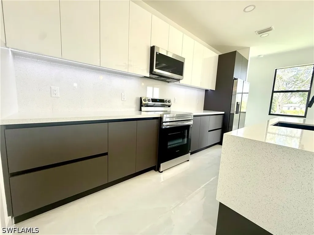 1222 Earnest Street E Lehigh Acres FL 33974