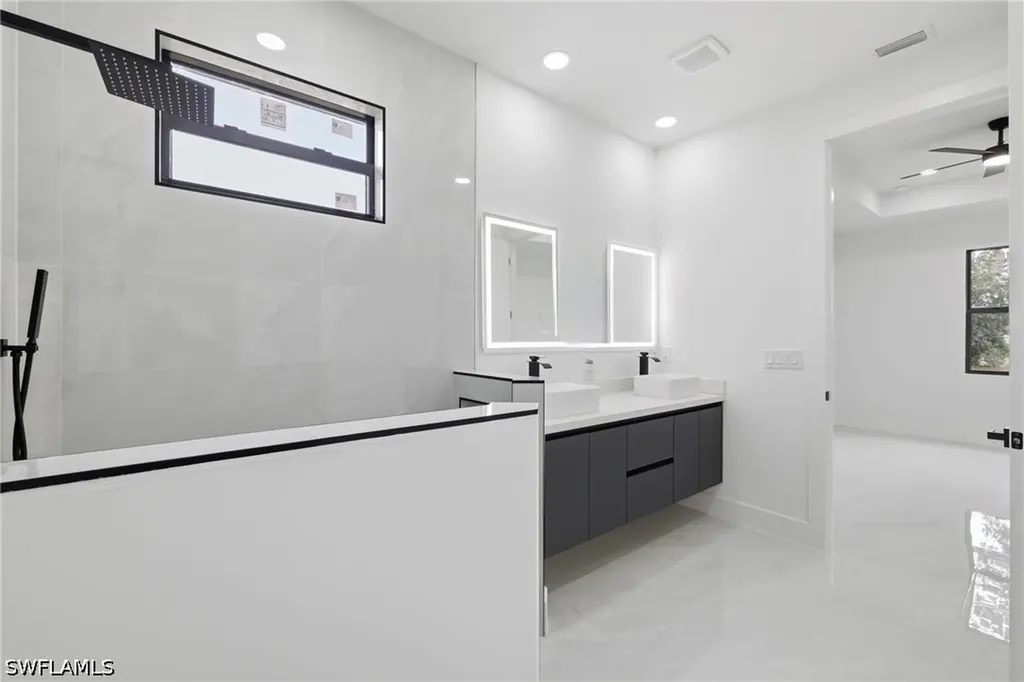 1222 Earnest Street E Lehigh Acres FL 33974