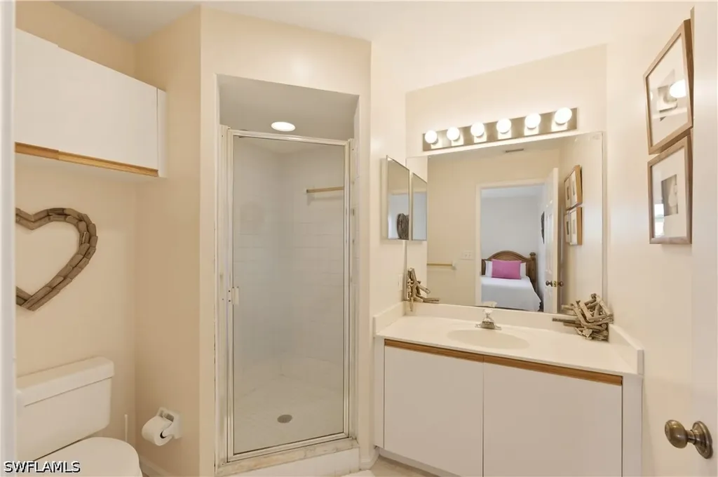 4718 Via Carmen Naples FL 34105