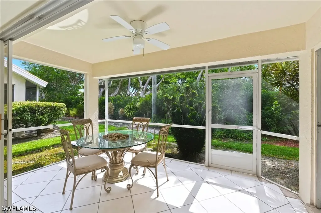 4718 Via Carmen Naples FL 34105