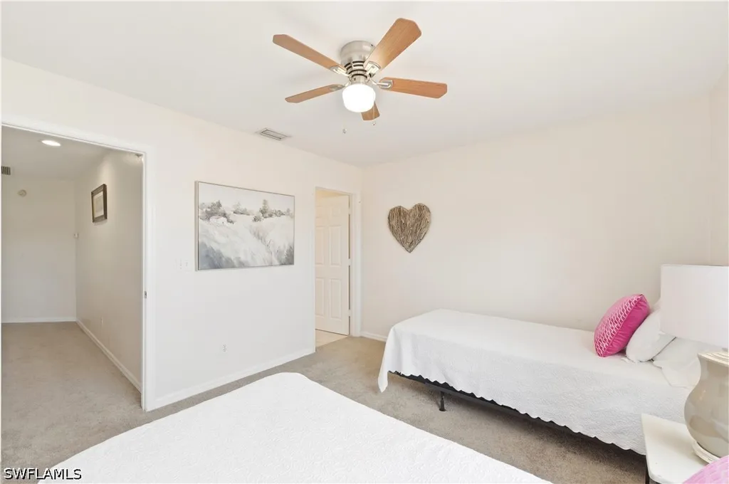 4718 Via Carmen Naples FL 34105