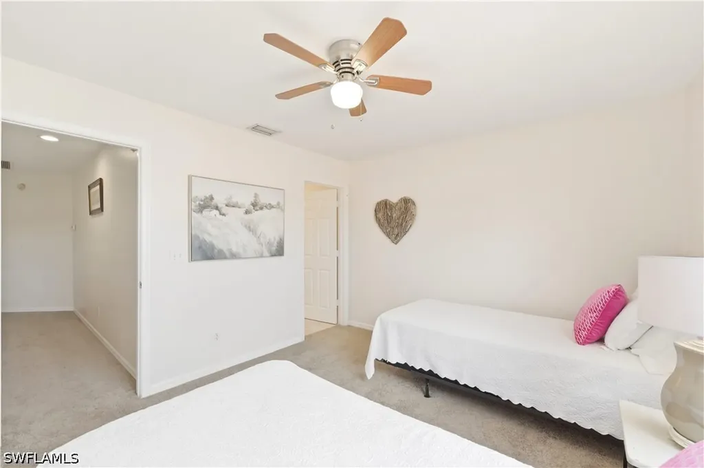 4718 Via Carmen Naples FL 34105