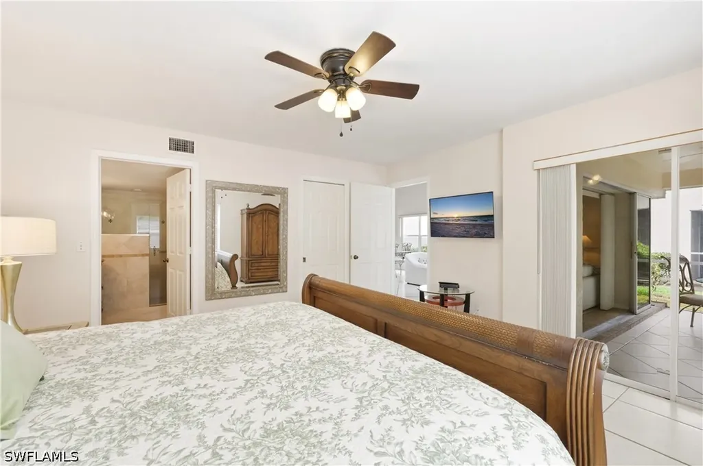4718 Via Carmen Naples FL 34105