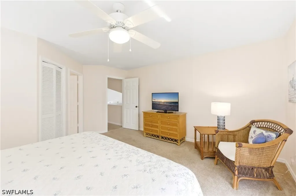 4718 Via Carmen Naples FL 34105