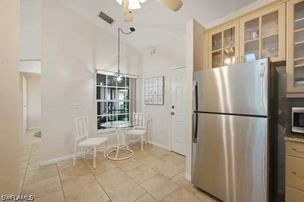 4718 Via Carmen Naples FL 34105