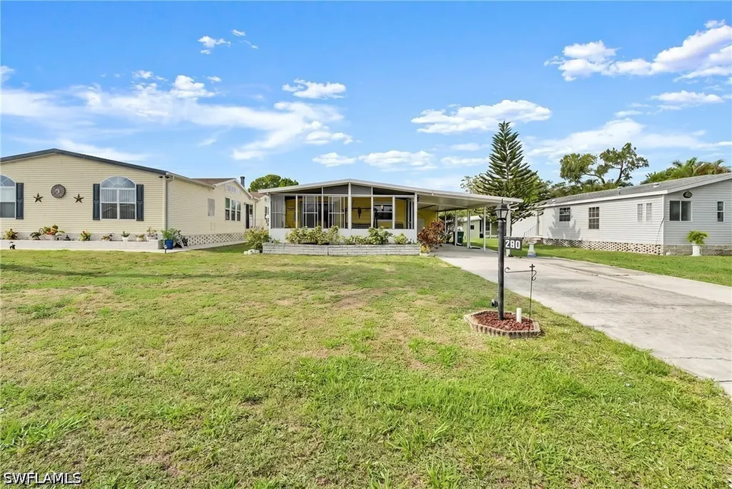 280 Grassy Key Lane Naples FL 34114