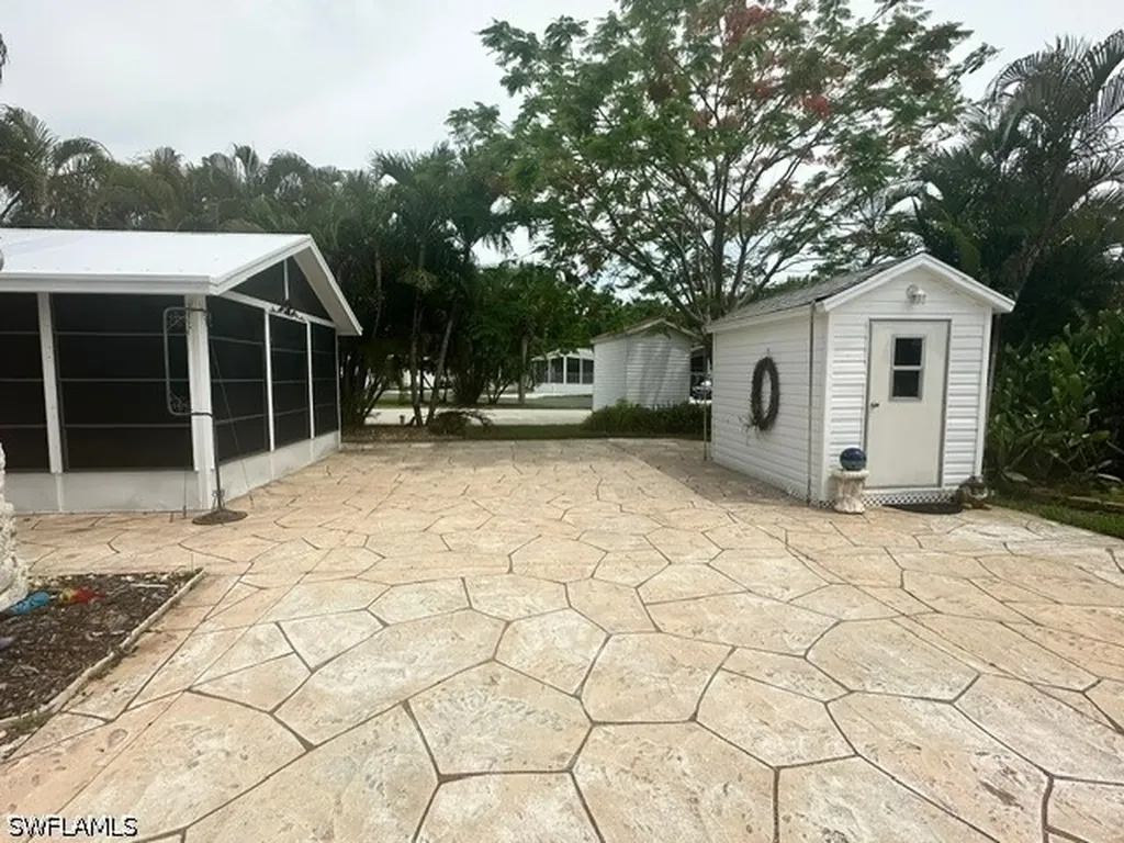 1112 Platinum Lake Lane Naples FL 34114