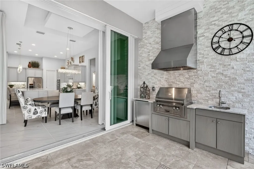 14179 Charthouse Court Naples FL 34114