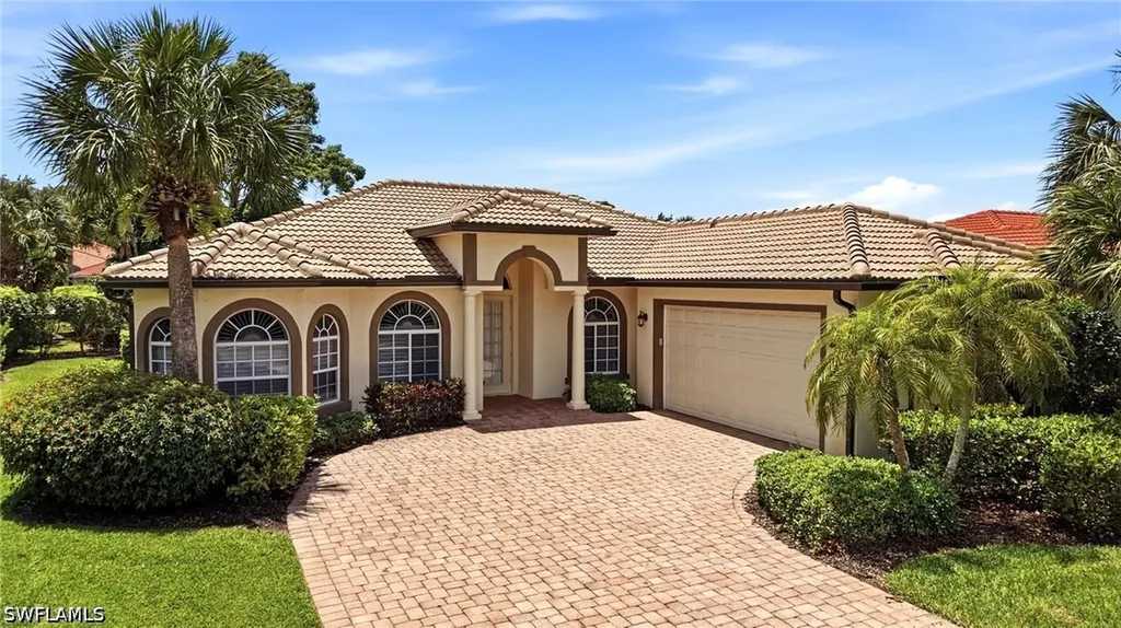 3951 Ruxton Road Naples FL 34116