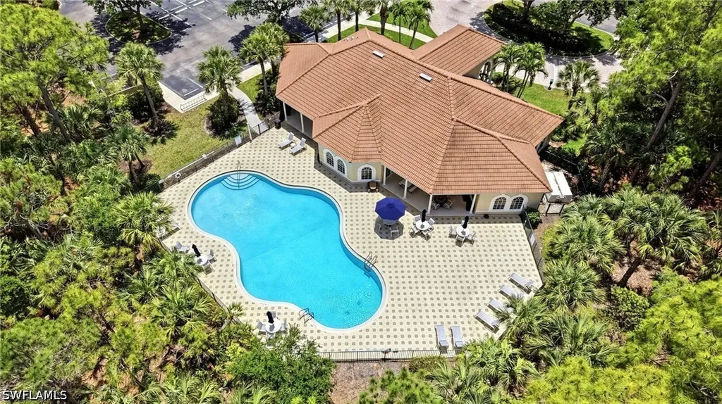 3951 Ruxton Road Naples FL 34116