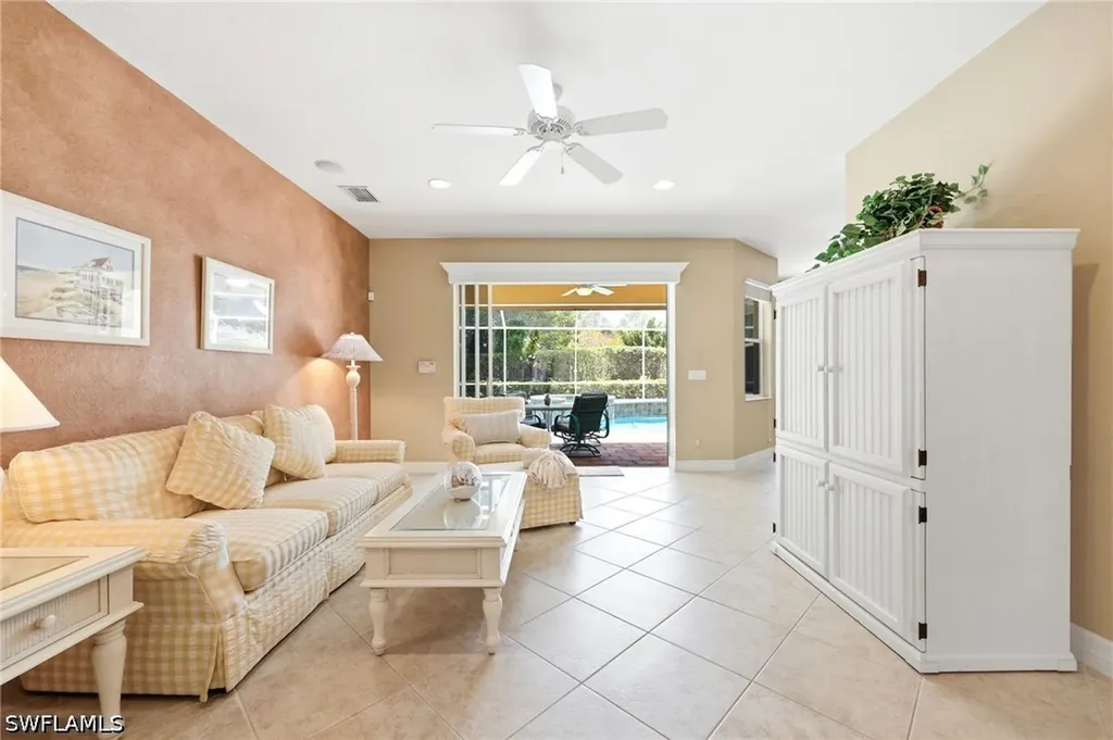 3951 Ruxton Road Naples FL 34116