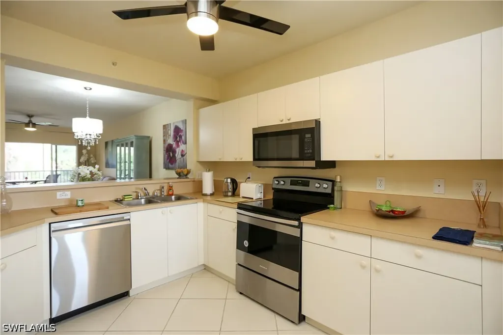 7819 Regal Heron Circle Naples FL 34104