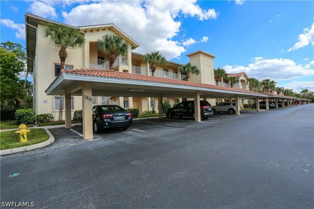 7819 Regal Heron Circle Naples FL 34104